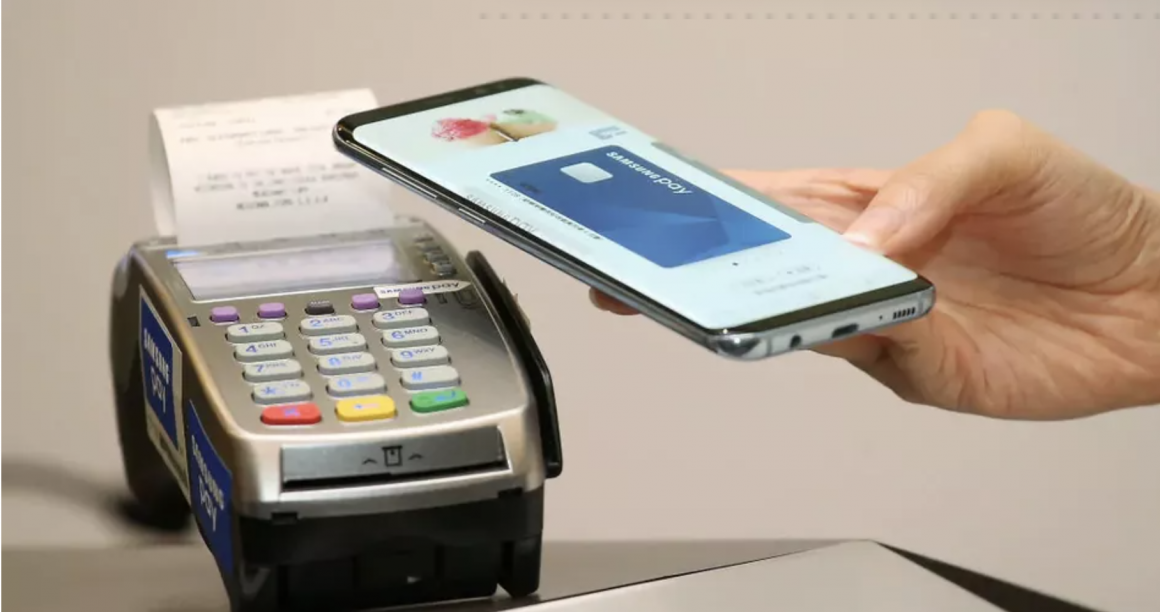 Samsung will launch a Samsung Pay debit card this summer