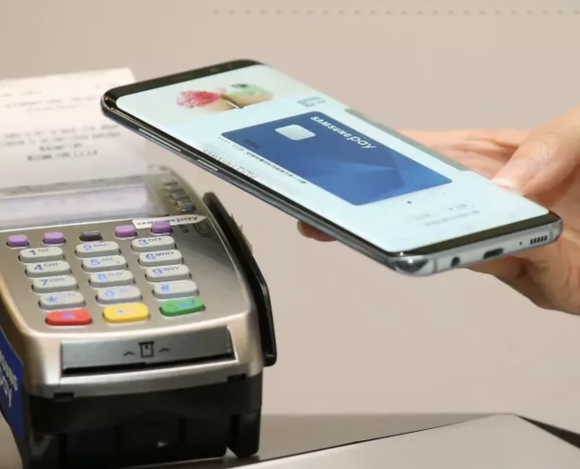 Samsung will launch a Samsung Pay debit card this summer